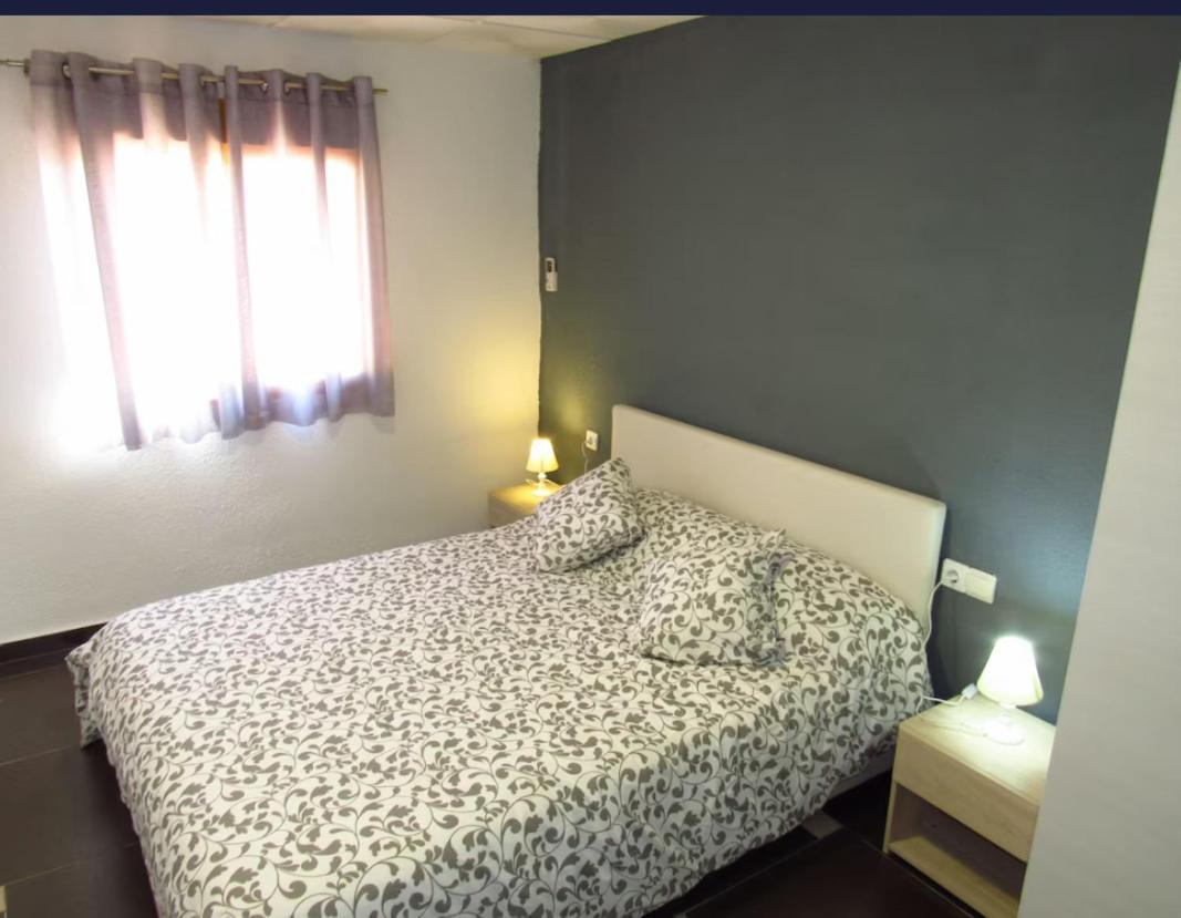 Hotel Restaurant Cau Blanch Useras Экстерьер фото
